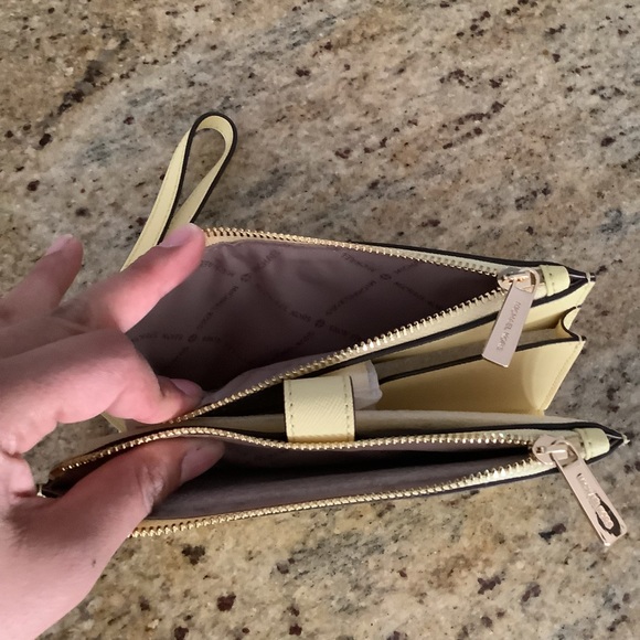 New 💖 jet set double zipper wallet wristlet - Picture 4 of 6